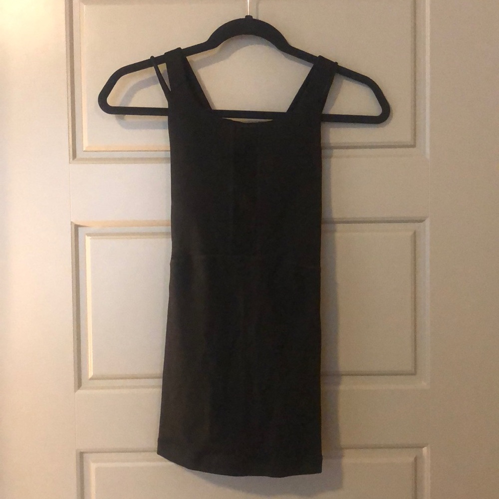NEW WITH TAGS workout tank from gap